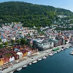 Fin Og Super Sentral Leilighet