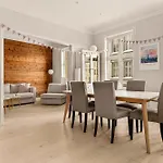 Dinbnb Apartments I Best Of Both Worlds I 80Sqm With 2 Baths And Bathtub