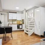 New! Modern City Apt: Central W/ Private Entrence