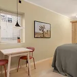 Fresh Studio Apartment, A Short Walk From Bryggen