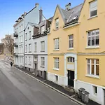 Homerentals L 120Sqm Mid-Central - King Beds - 500Mbps Wi-Fi