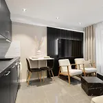 Renovated Jan 24 - Queen Beds - Behind Bryggen