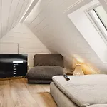 2024 Renovated Luxury Penthouse! Up To 9 Guests!