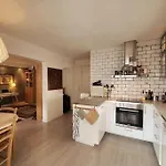 Superb And Central Place! Airb&B Favorite
