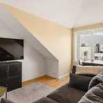 Dinbnb Apartments I Dockside Apartment With Modern Kitchen And Workspace