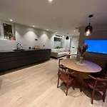 Modern New Townhouse City Centre