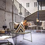 Stay L Luxurious Hideaway In Centrum