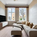 Experience The Luxury Lifestyle 100M From Bryggen!