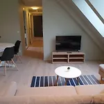 Kong Oscars Apartments