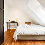 Large Seafront Penthouse With Four Bedrooms!