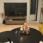 Fin Leilighet Naert Alt