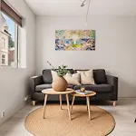 Dinbnb Homes I 700M To Bryggen & Street Parking
