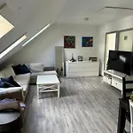 Spacious And Central Apartment I 250M From Bryggen