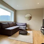 Walking Distance To City Center With Private Parking