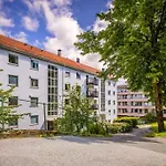 Dinbnb Apartments I 2 Balconies I Newly Renovated I Urban Location