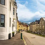 Dinbnb Apartments Calm Surroundings In Sandviken