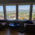 Beautiful Villa With Amazing View In Bergen.