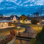 Hopsneset Luxury Villa