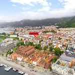 View To Bryggen - Renovated Dec 24 - Historic Cobblestone Street