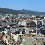 Flott Leilighet