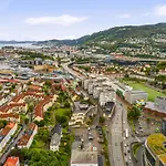 Pergola - Free Parking - 5 Min Walk To Facilities