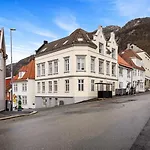 Charming Apartment In Sandviken