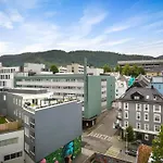 Stay L Urban - Spacious Apartment With Private Terrace