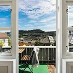 Panoramic Apartment & Garden