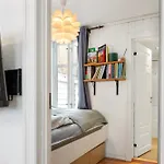 Charming Skuteviken Apartment