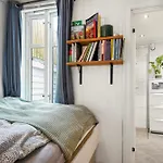 Charming Skuteviken Apartment