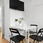 City Center Apartment With Balcony