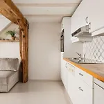 Dinbnb Appartments L Historical Seaside Apt I 500M To Bryggen - Value!