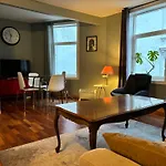 Retro Apartment