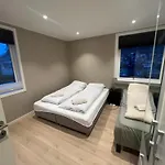 Modern Apartment With Free Parking