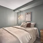 New Couples Apartment In The Heart Of Bergen
