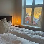 Sentrumsnaer Trivelig Leilighet