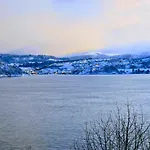 Bergen Sunrise Apartment - Self Check In - Free Parking