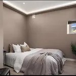 Central 2 Story Modern Apartment