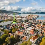 Dinbnb Homes I #1 Bnb In Bergen I Jacuzzi & Parking & Location