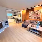 Live The History In Bergens Heart - Stay Unique
