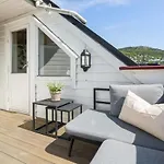 Dinbnb Appartments L 250 Meters From Bybanen I Vilvite I Built In 1800S