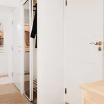 200M To Torgalmenningen & 20 Sqm Terrace