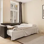 Dinbnb Apartments - Idyllic Location - 3 Bedroom