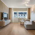 Apartment With 2 Bedrooms And Balcony