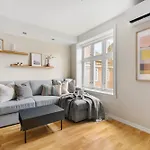 Bergen Beds - Modern, Cozy & Perfect Location