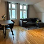 Bryggen Suites - Prime Location, 2 Minutes From Bryggen