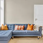 Urban Elegant Apartment