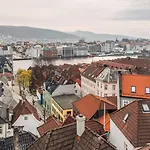 Dinbnb Homes I 200M To Bryggen I Make Memories With Friends And Family!