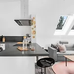 Big, Family Friendly Apartment 6 Min From The Centrum