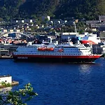 Moderne Leilighet Midt I Bykjernen